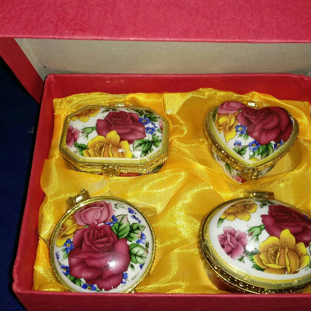 Mini Porcelain Ring Boxes